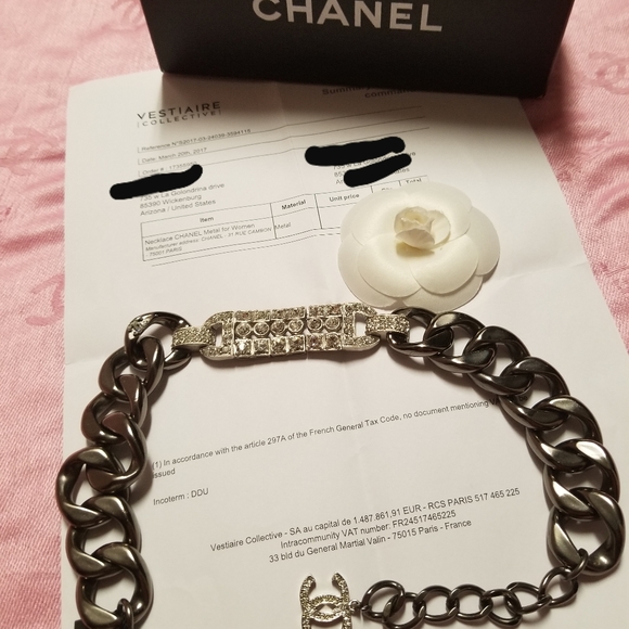 COPY - Chanel choker necklace NwT. - Picture 4 of 7